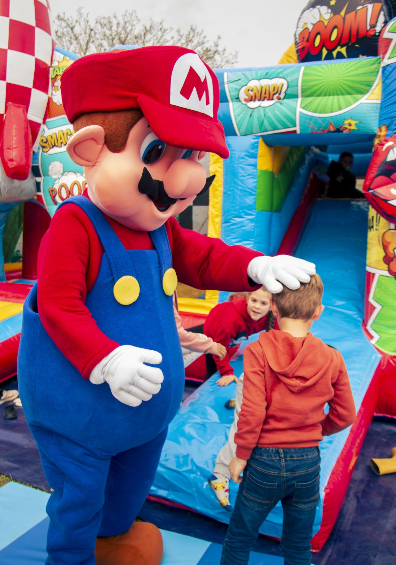 mascotte mario sainte reine de bretagne 44160